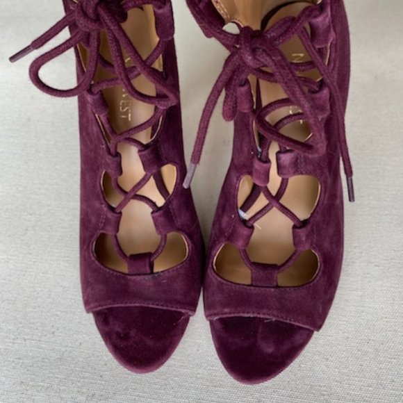 Nine West - Lace Up - Worn Once - Picture 2 of 5